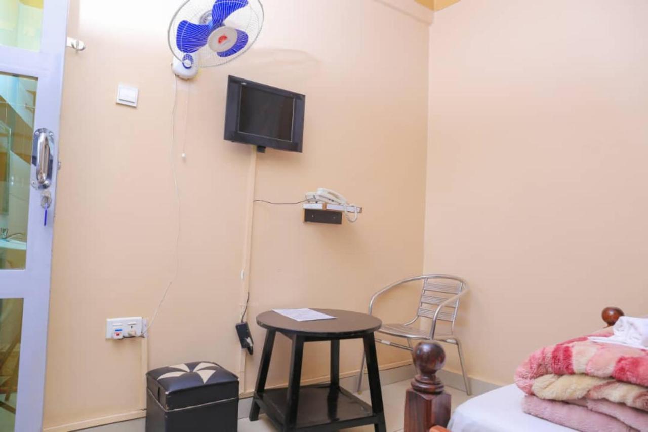 Precise Motel Kampala Exterior photo