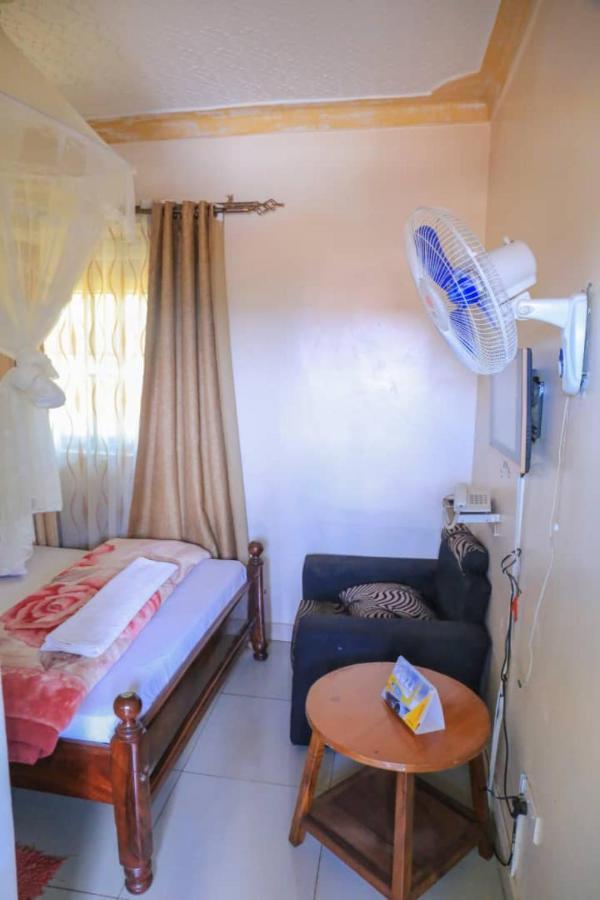 Precise Motel Kampala Exterior photo