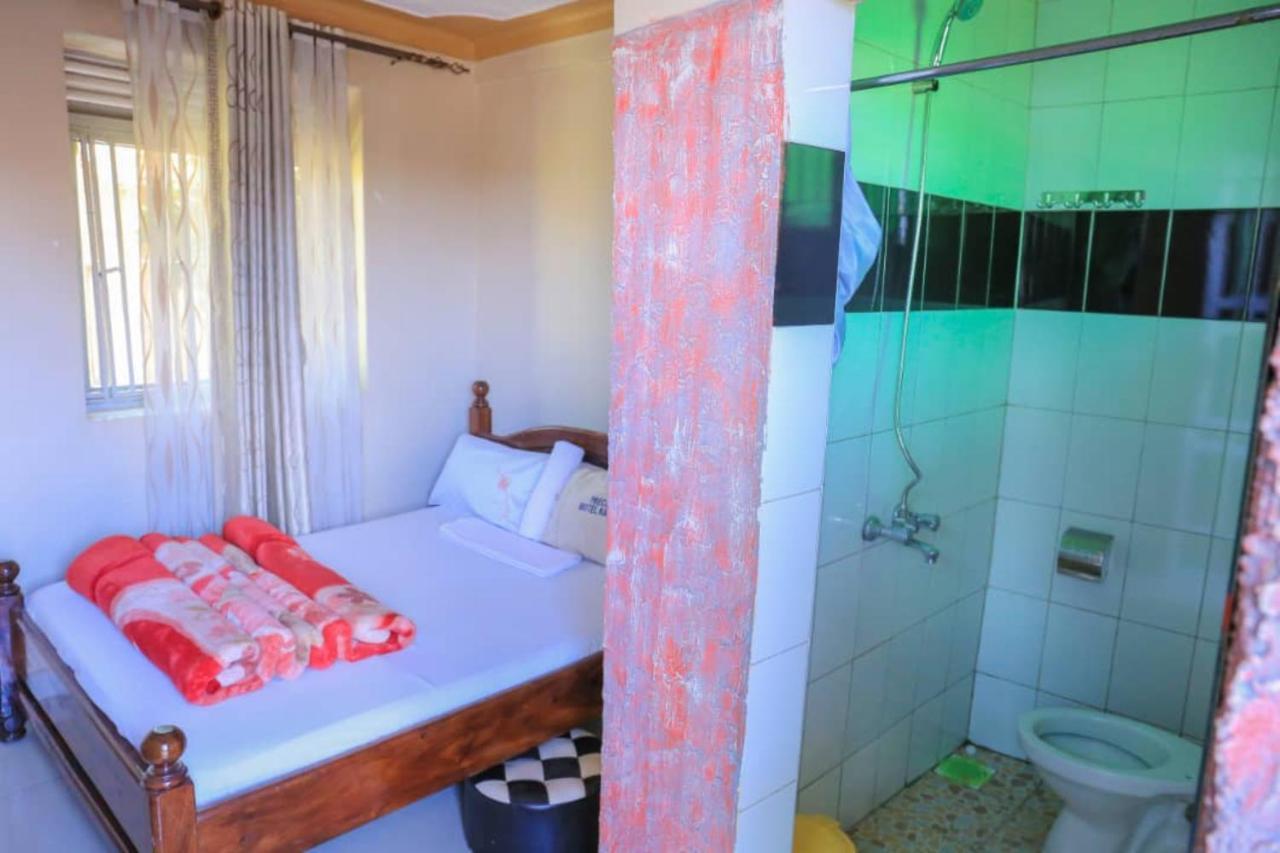 Precise Motel Kampala Exterior photo